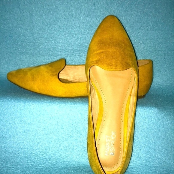 𝅺MARKET & SPRUCE mustard color soft suede flats NEW size 7.5 W - Picture 1 of 7